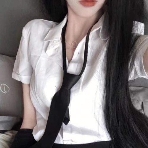 女人与英雄